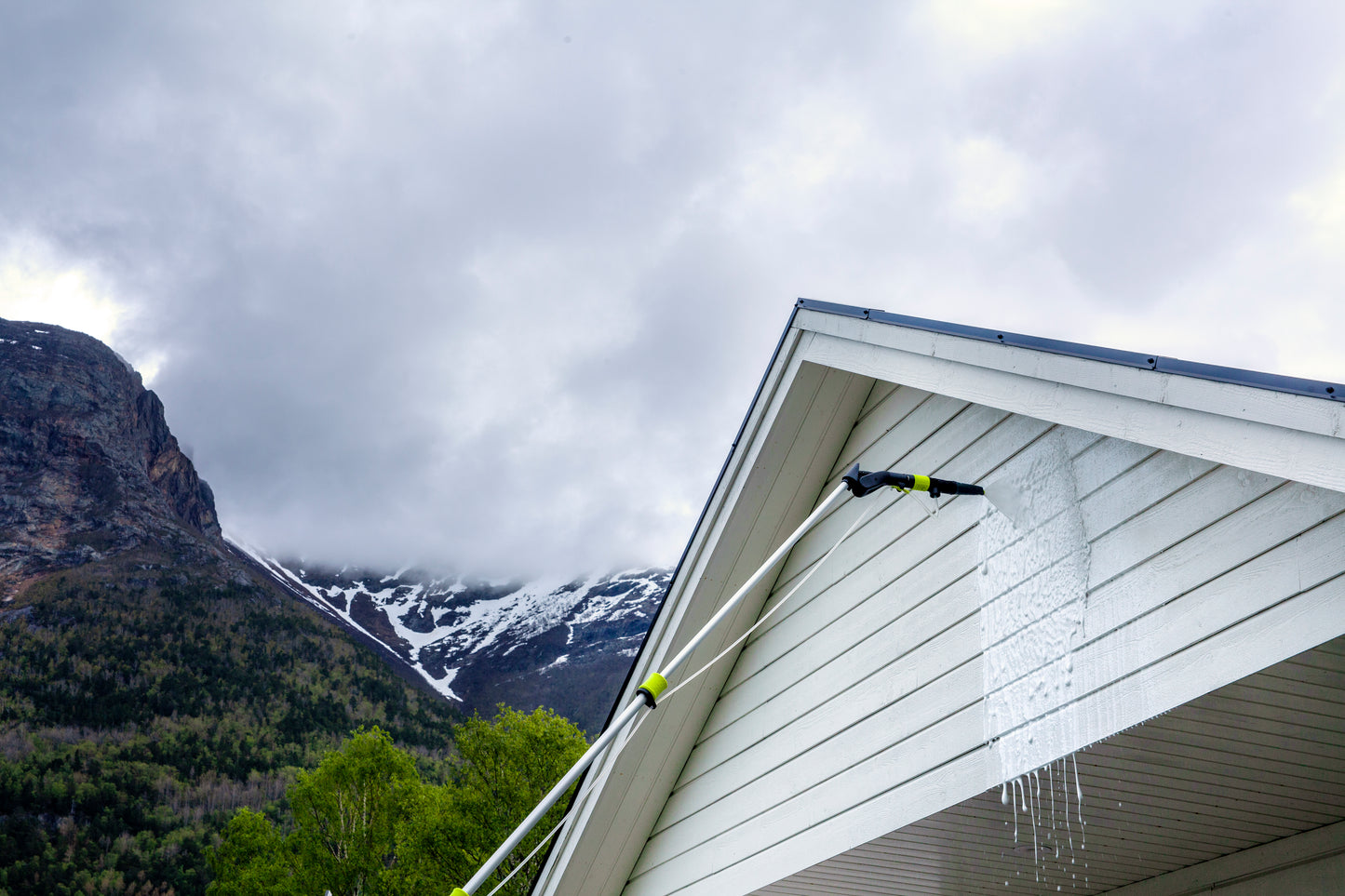 AVA Telescopic Lance