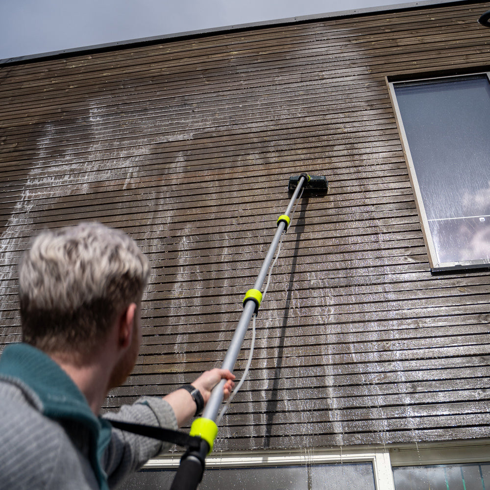 
                      
                        AVA Telescopic Lance
                      
                    